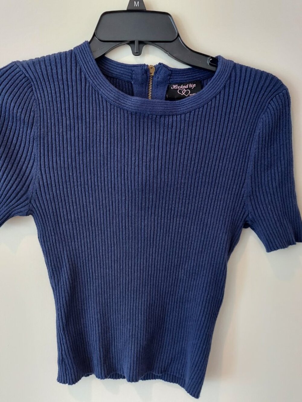 Hooked Up by I.O.T. Crop top. SZ L. 78% Rayon, 22% Polyester